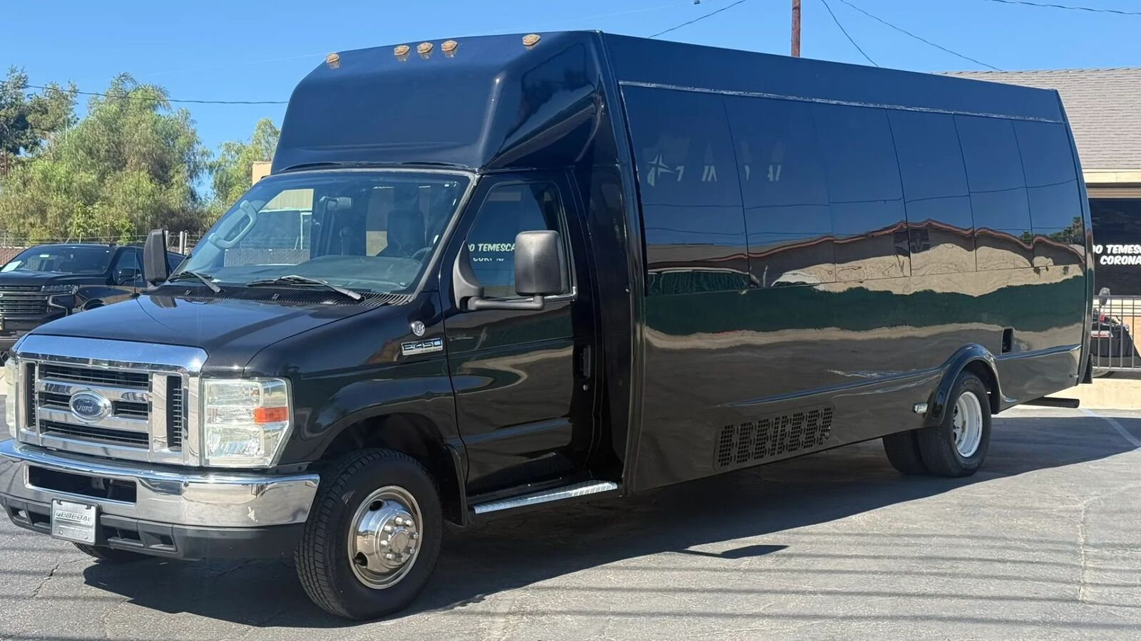 2012 FORD E-450