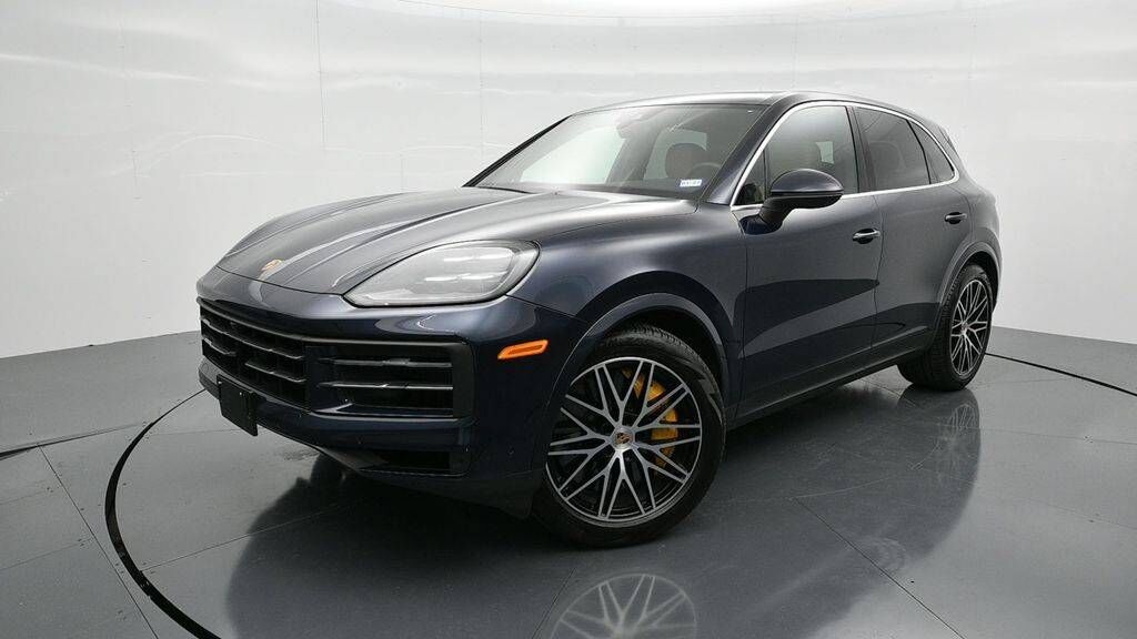 2025 PORSCHE Cayenne