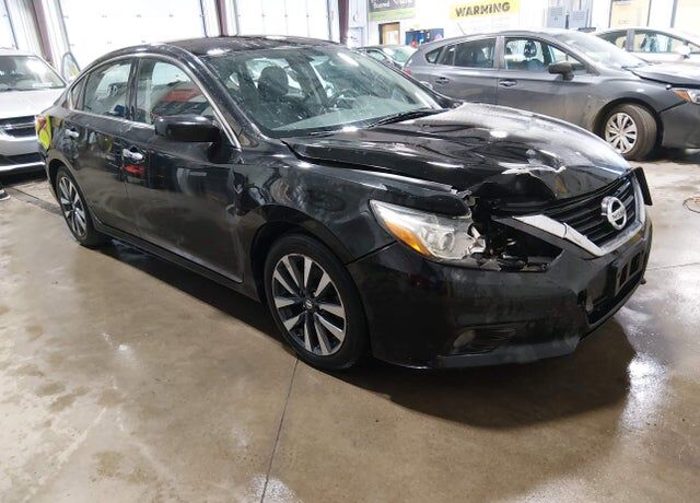 2017 NISSAN Altima