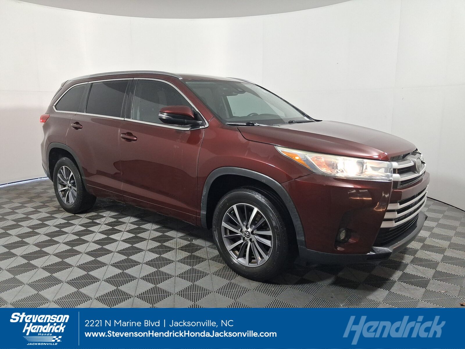 2017 TOYOTA Highlander