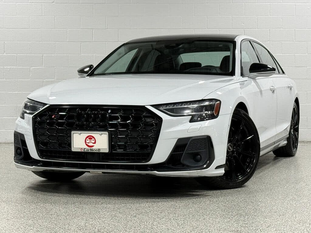 2022 Audi S8