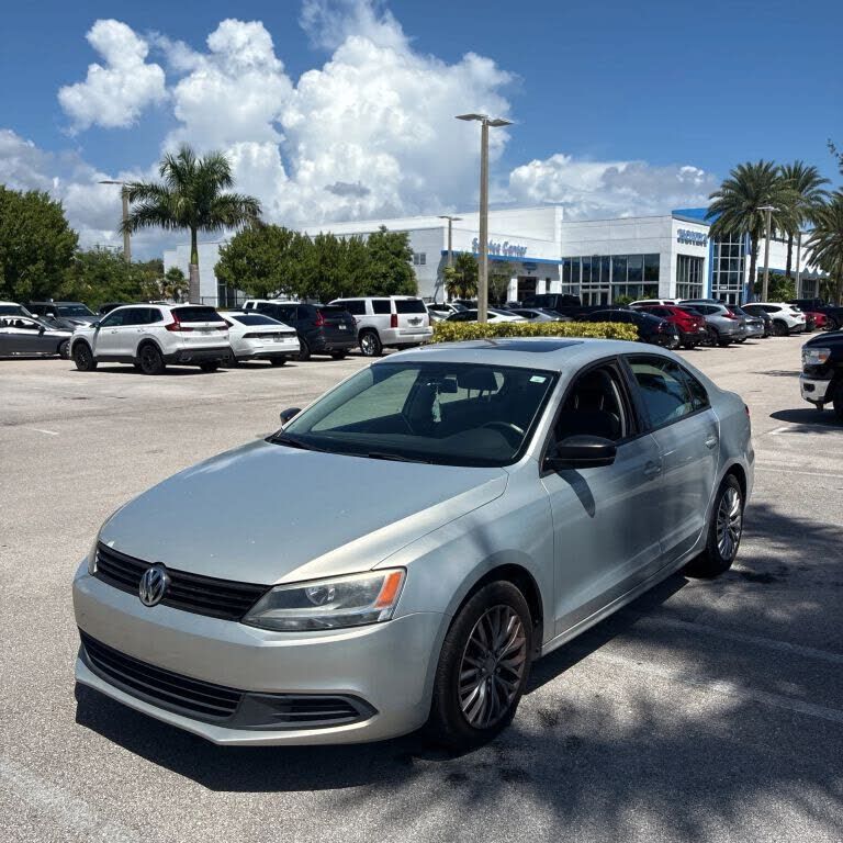 2012 VOLKSWAGEN Jetta
