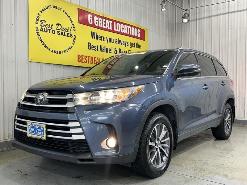 2017 TOYOTA Highlander