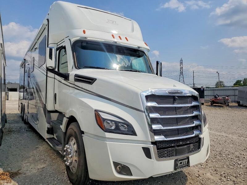 2024 FREIGHTLINER Cascadia