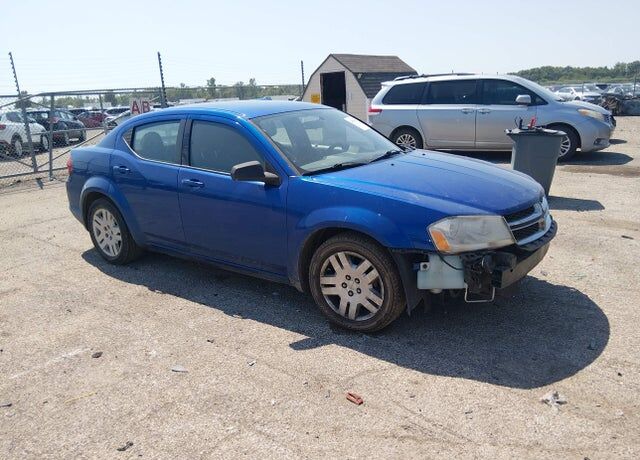 2013 DODGE Avenger
