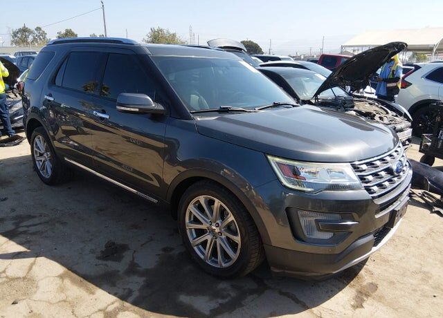 2017 FORD Explorer