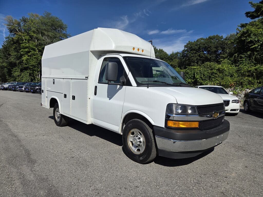 2023 CHEVROLET Express
