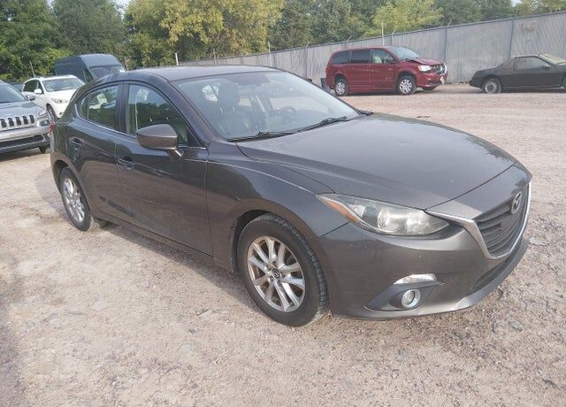 2014 MAZDA Mazda3