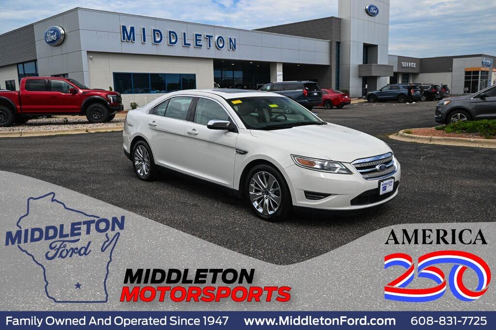 2010 FORD Taurus