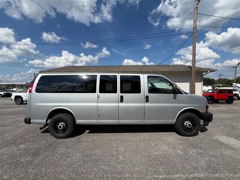 2024 GMC Savana