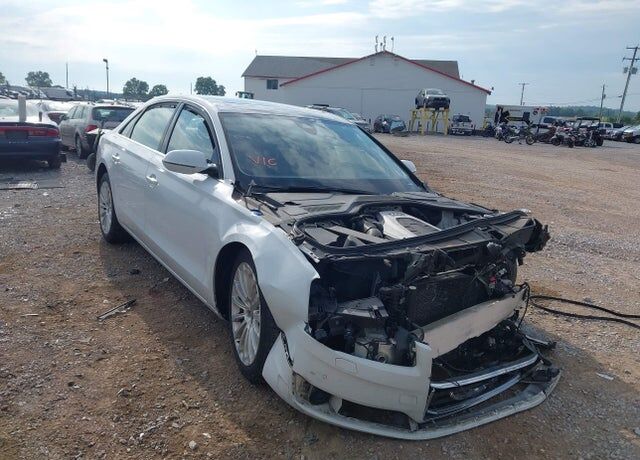 2016 AUDI A8