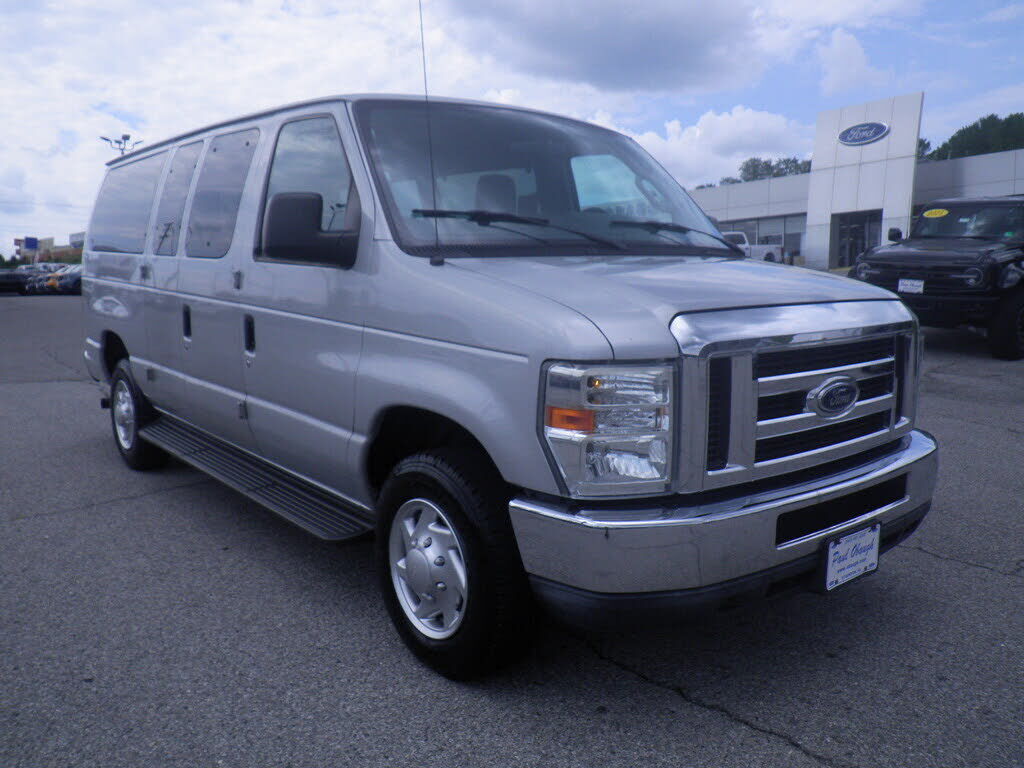 2010 FORD E-350