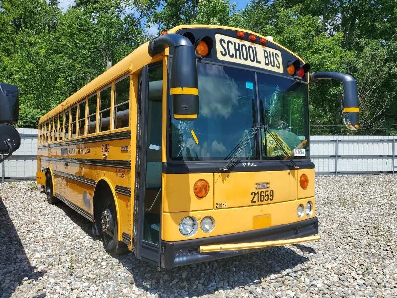 2012 THOMAS BUILT HDX