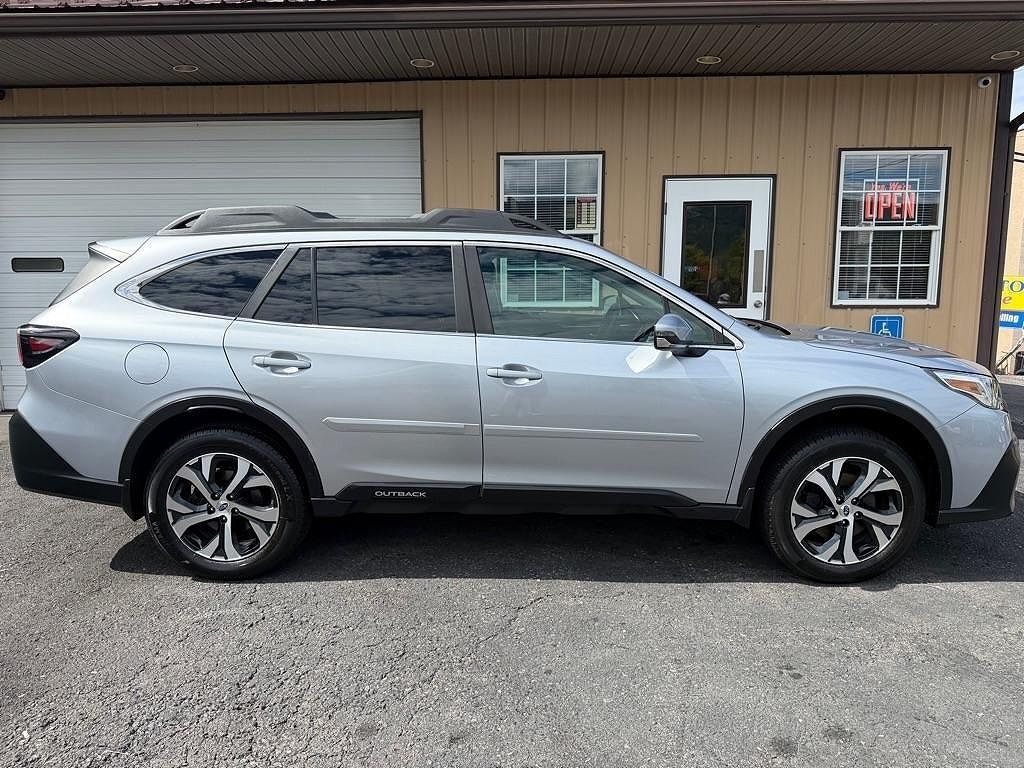 2022 SUBARU Outback