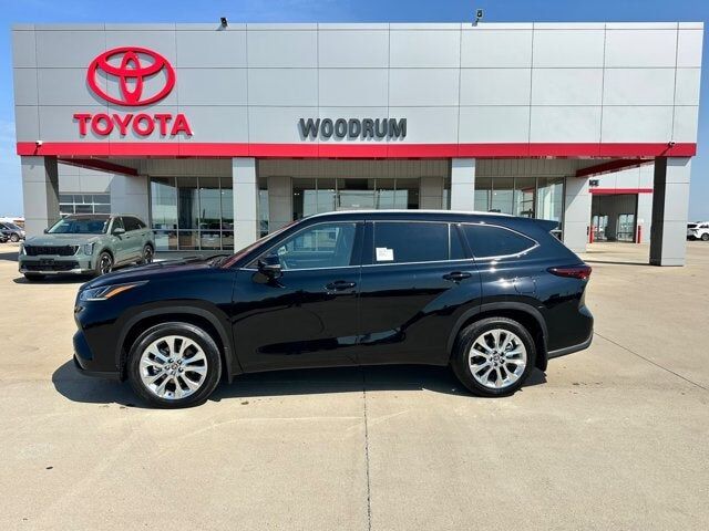 2026 TOYOTA Highlander