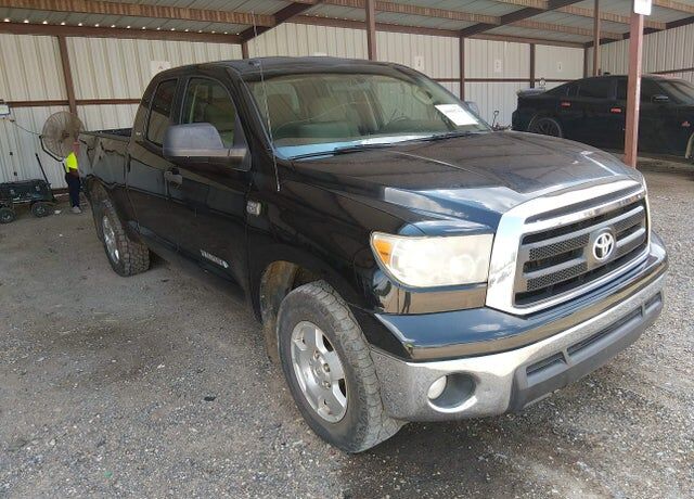 2010 TOYOTA Tundra