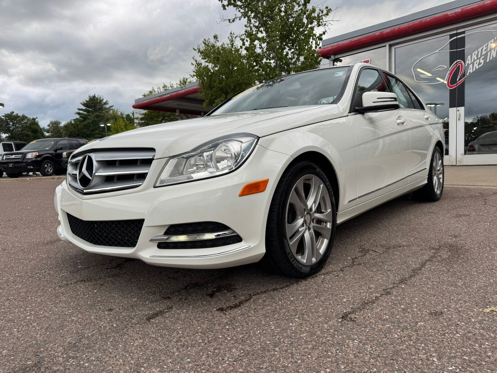 2012 MERCEDES-BENZ C-Class