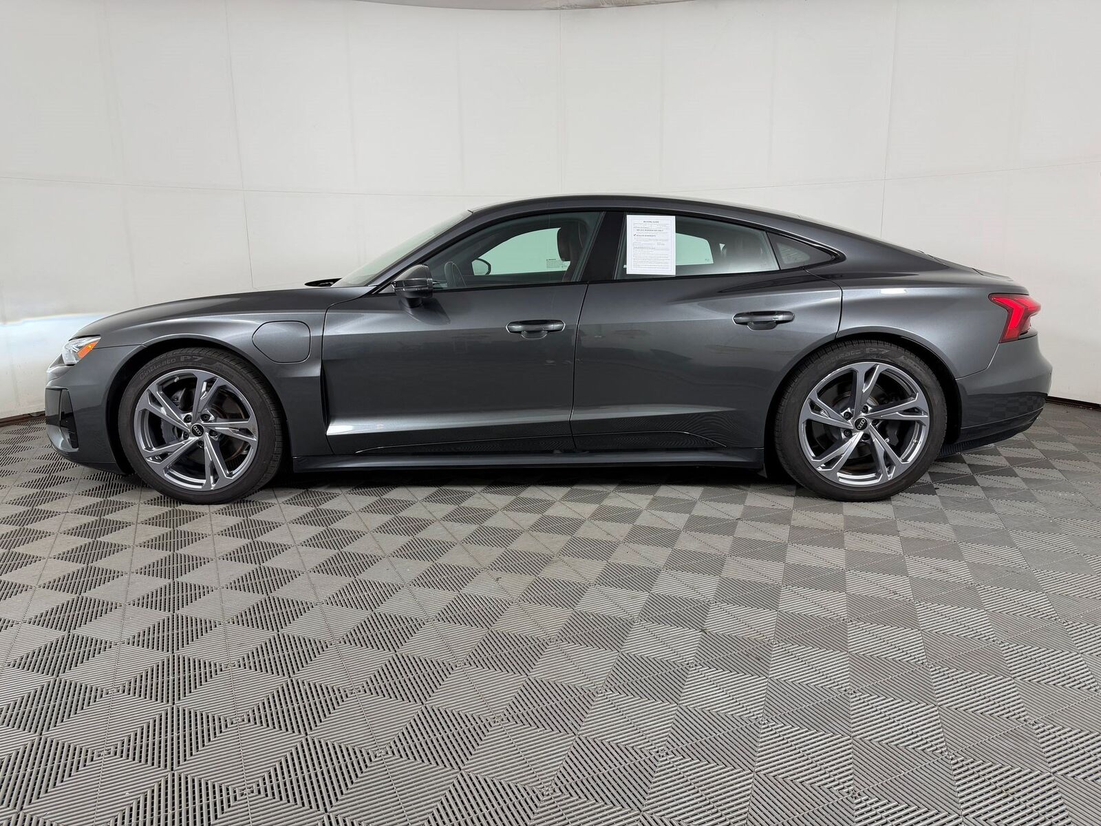 2024 Audi e-tron GT