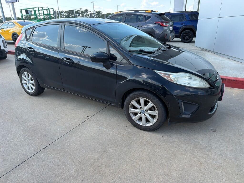 2012 FORD Fiesta