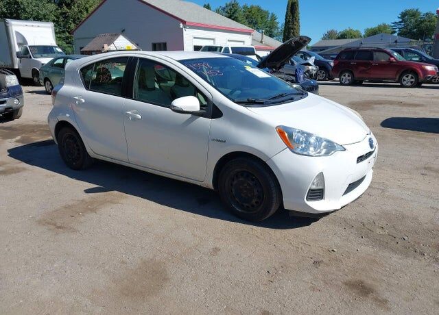 2014 TOYOTA Prius