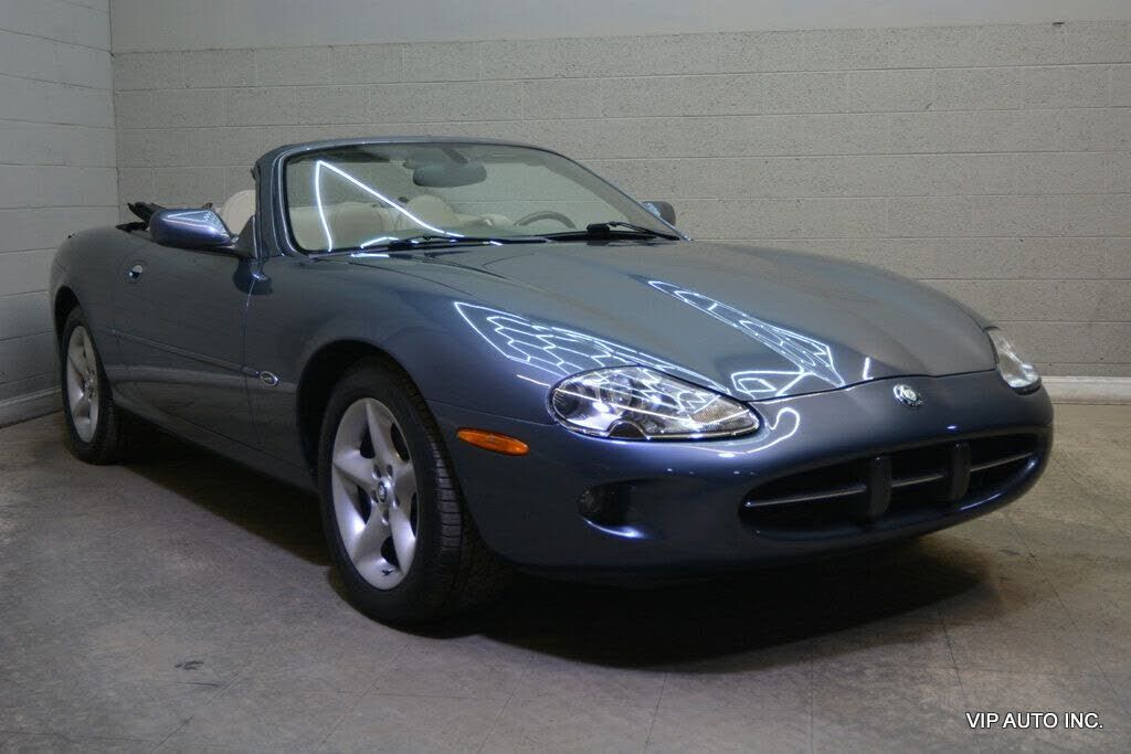 2000 JAGUAR XK8