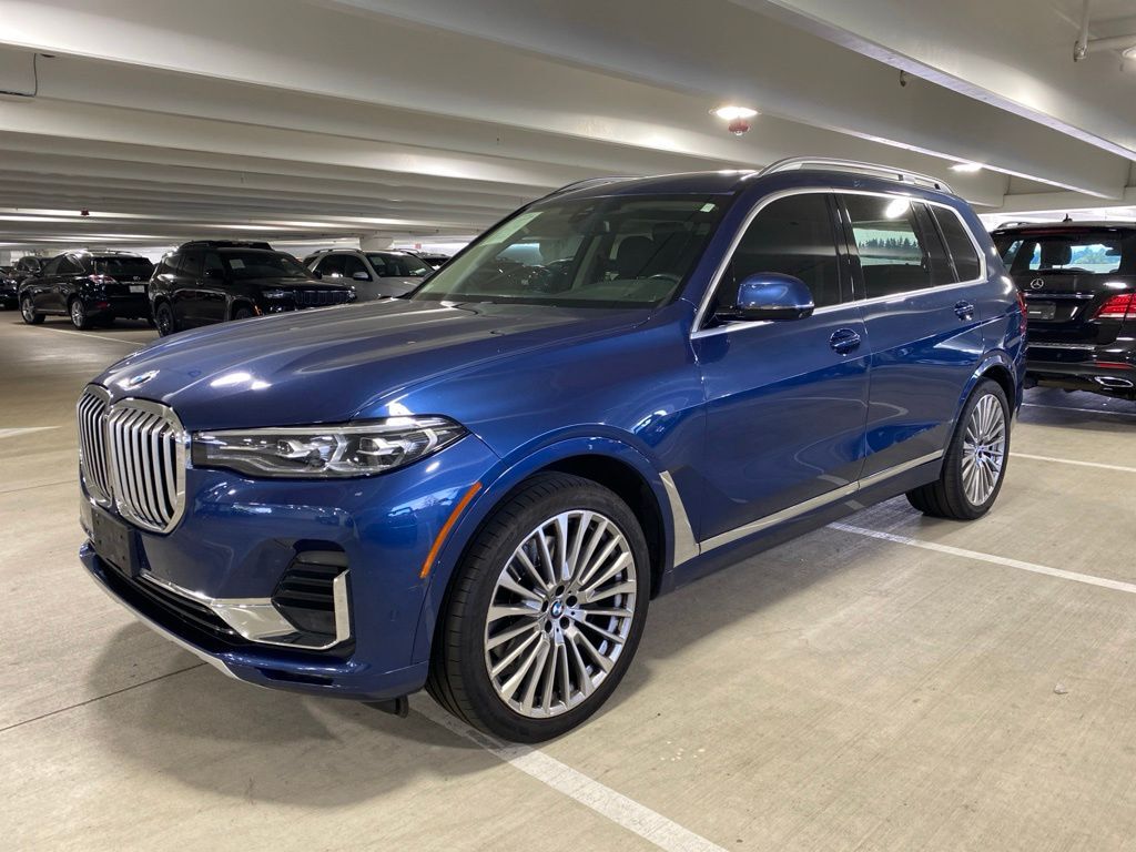 2021 BMW X7