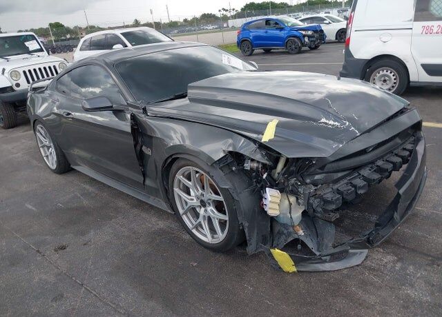 2015 FORD Mustang
