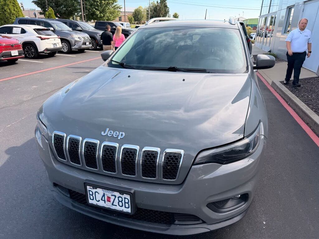 2021 JEEP Cherokee