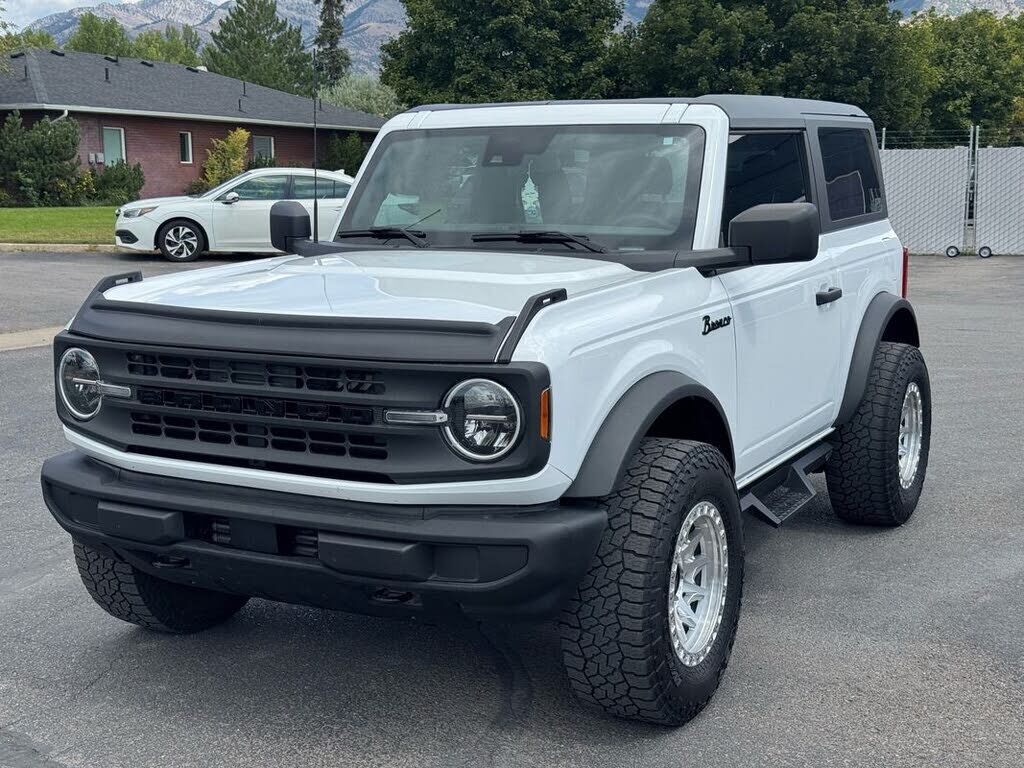 2021 FORD Bronco