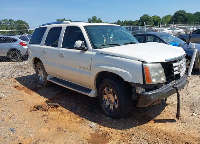 2004 CADILLAC Escalade