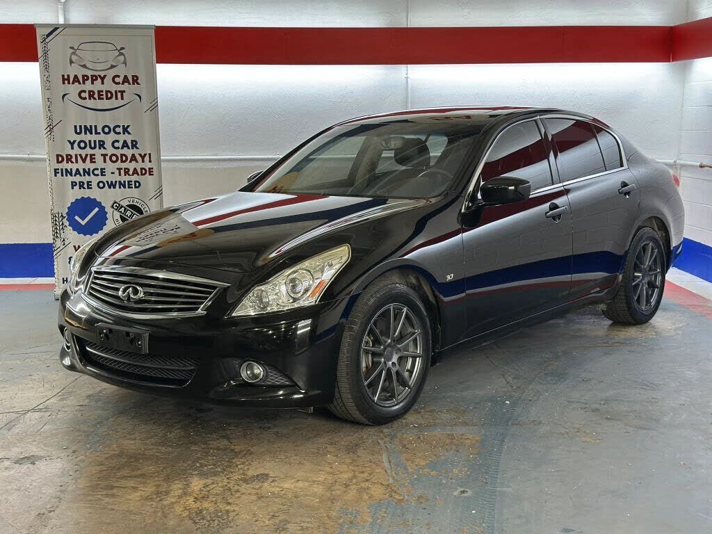 2015 INFINITI Q40