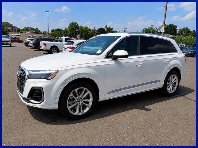 2025 AUDI Q7