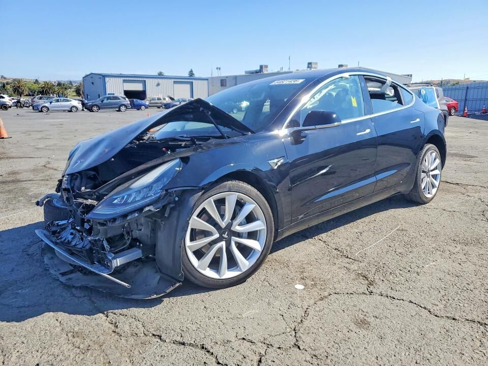 2018 TESLA Model 3