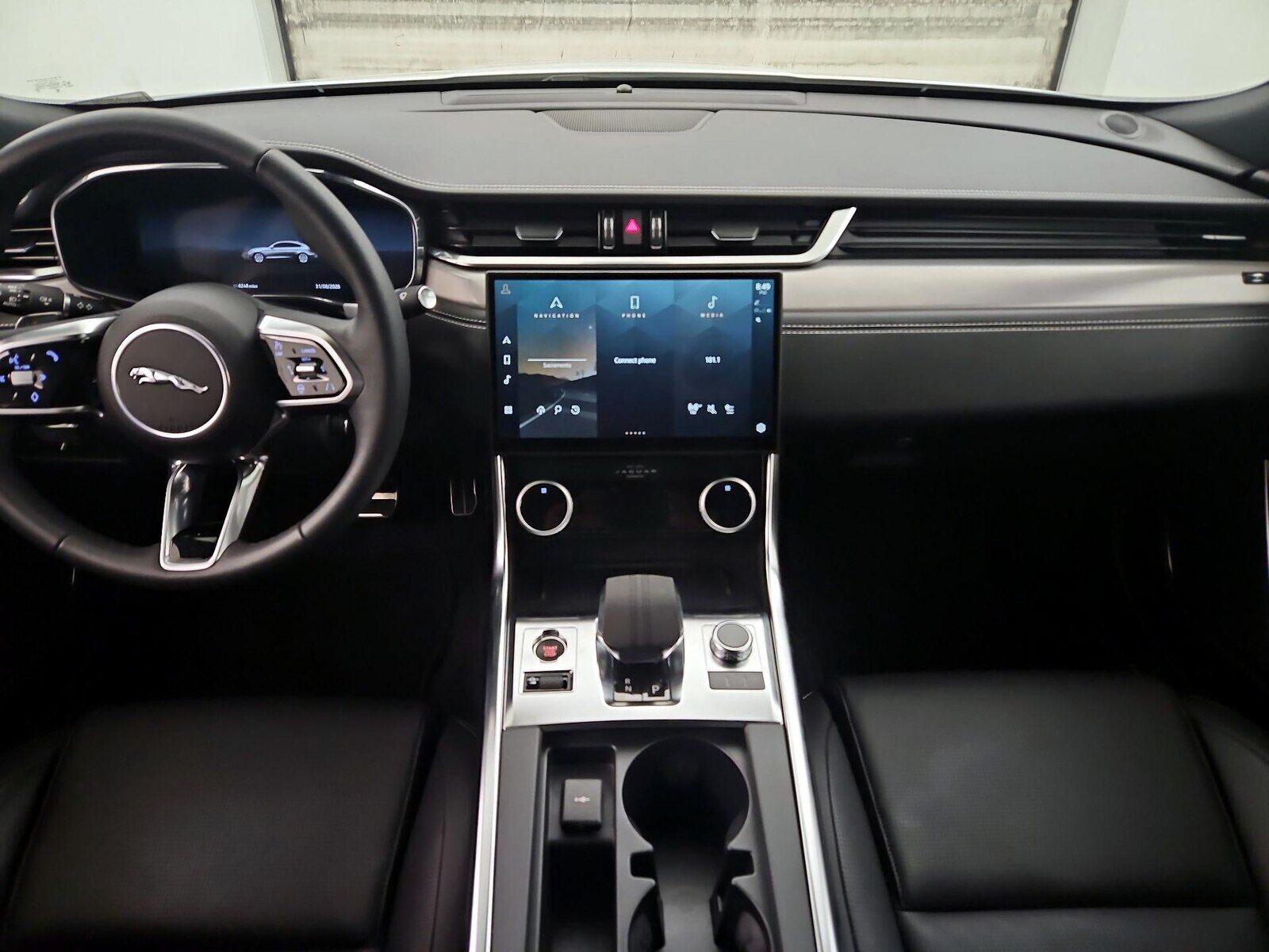2024 JAGUAR XF