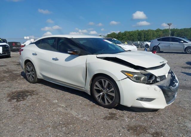 2016 NISSAN Maxima