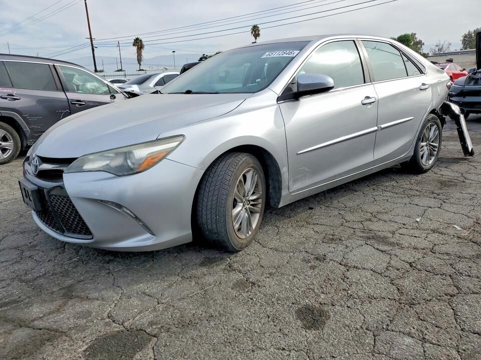 2015 TOYOTA Camry