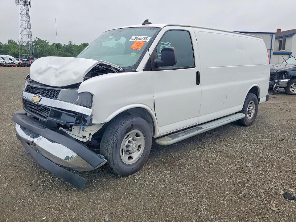 2022 CHEVROLET Express