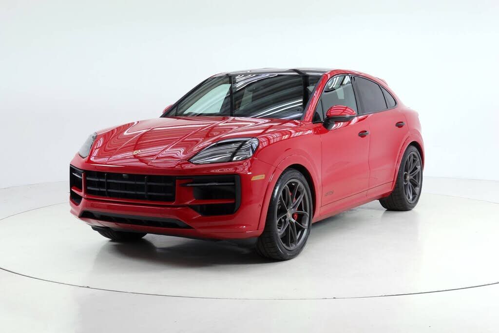 2025 PORSCHE Cayenne