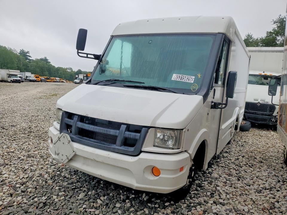 2013 ISUZU NPR/NPR-HD