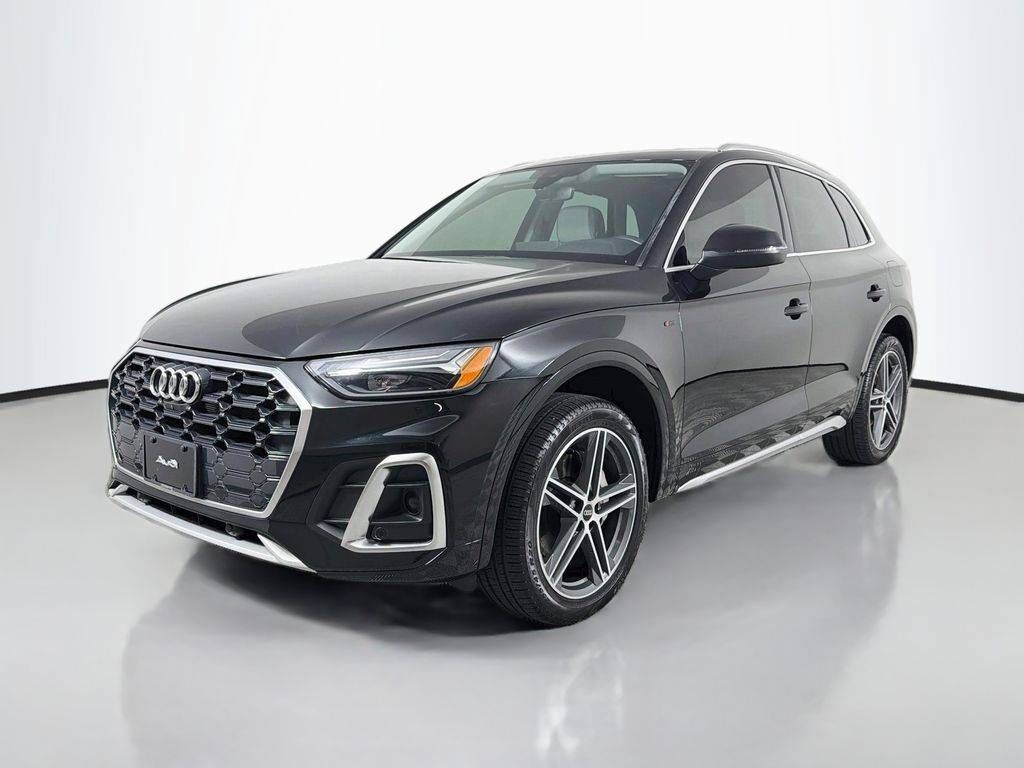 2023 AUDI Q5 e