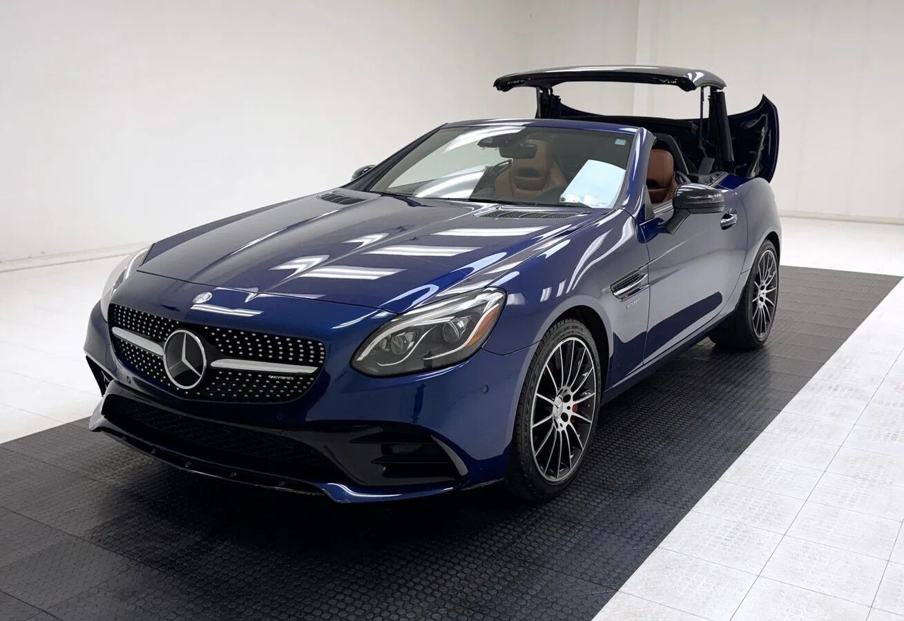 2017 MERCEDES-BENZ SLC-Class