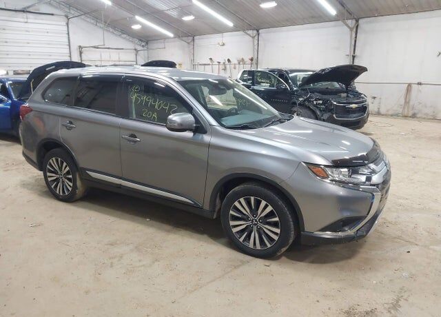 2020 MITSUBISHI Outlander