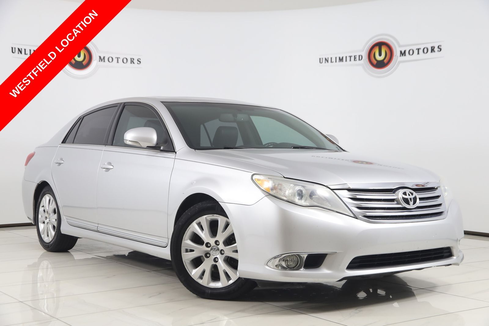 2011 TOYOTA Avalon
