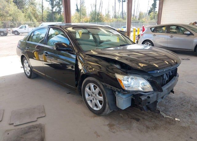 2005 TOYOTA Avalon