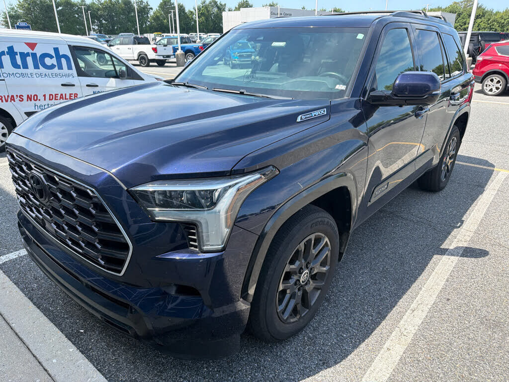 2024 TOYOTA Sequoia
