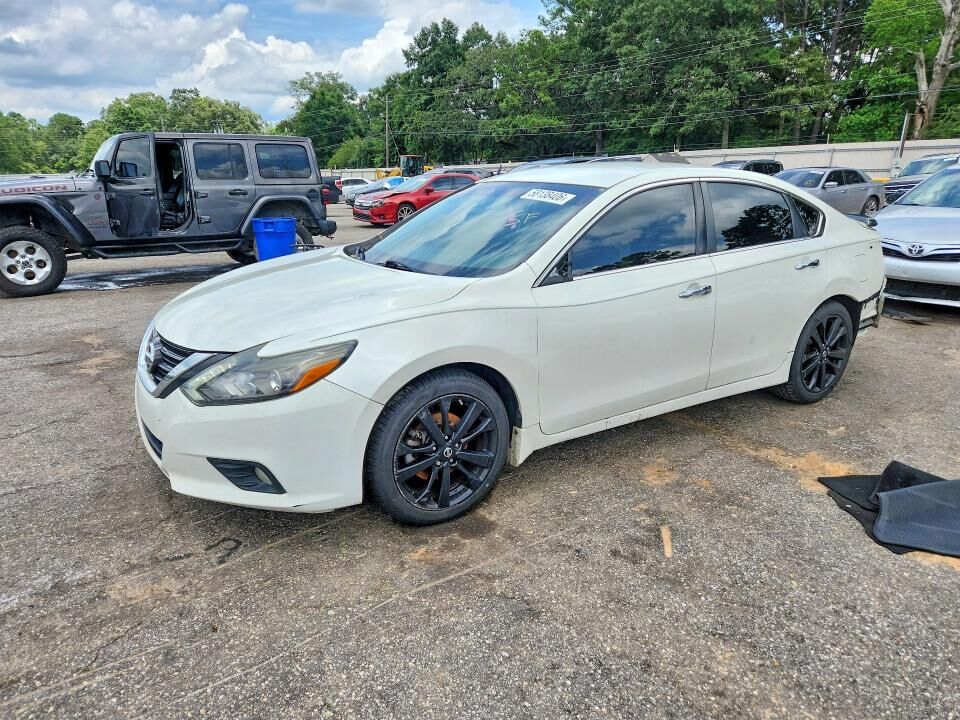 2017 NISSAN Altima