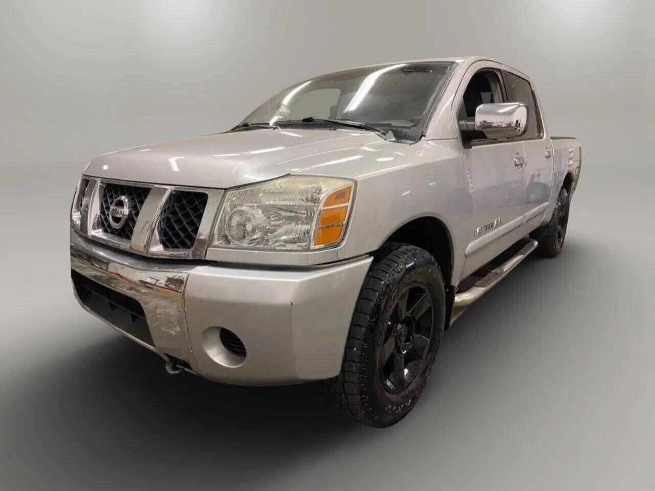 2005 NISSAN Titan