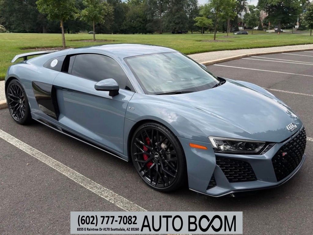 2020 AUDI R8
