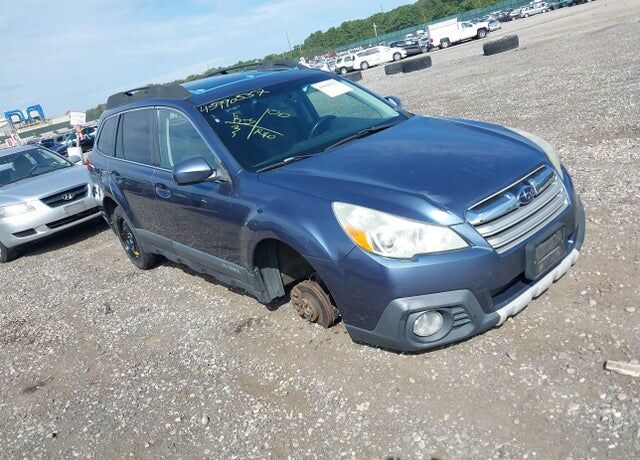 2013 SUBARU Outback