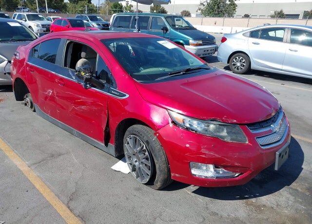 2013 CHEVROLET Volt